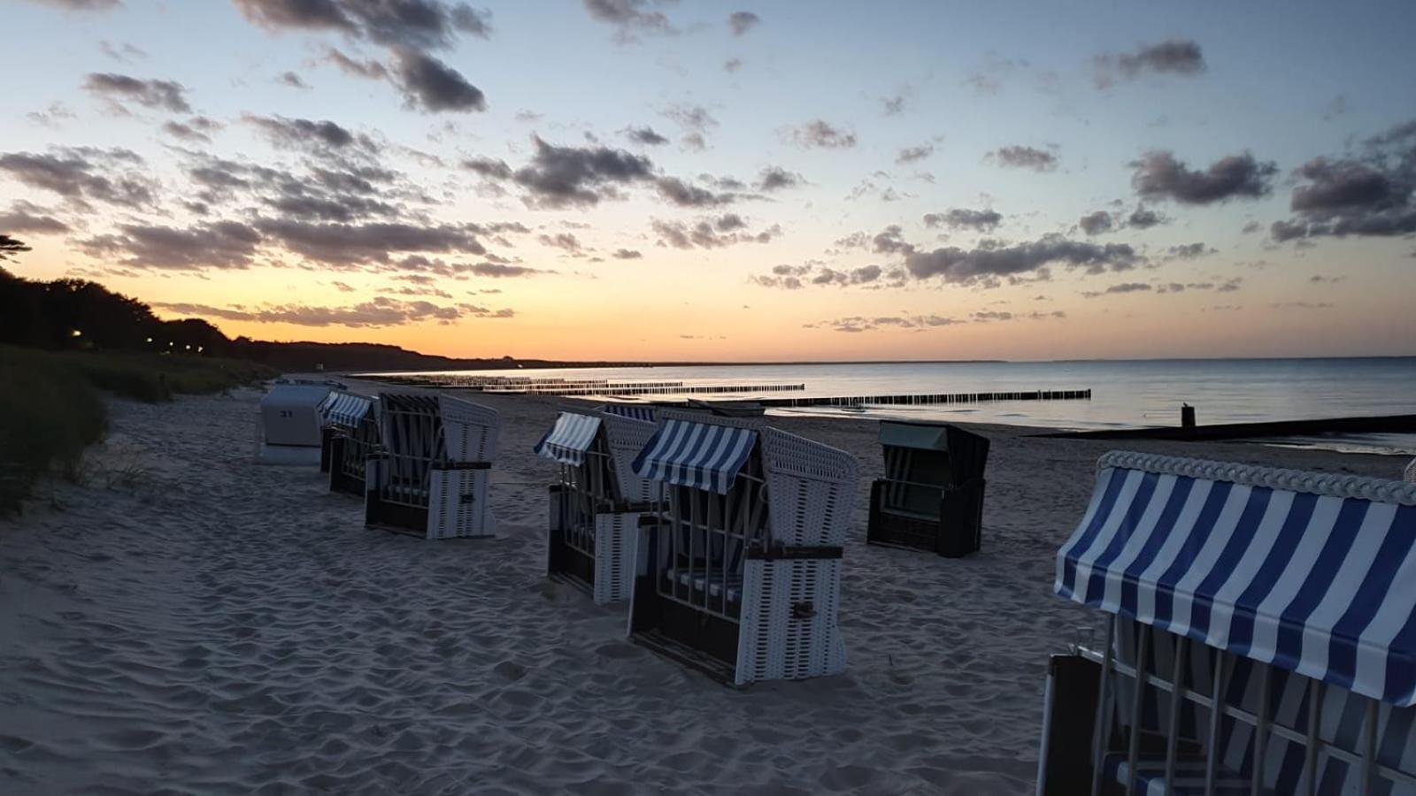 "Ab Zum Strand" Ferienwohnung Mit Balkon Цемпин Екстериор снимка